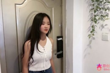 Em bạn gái e thẹn khi lần đầu mút cặc bạn trai Xun Xiaoxiao